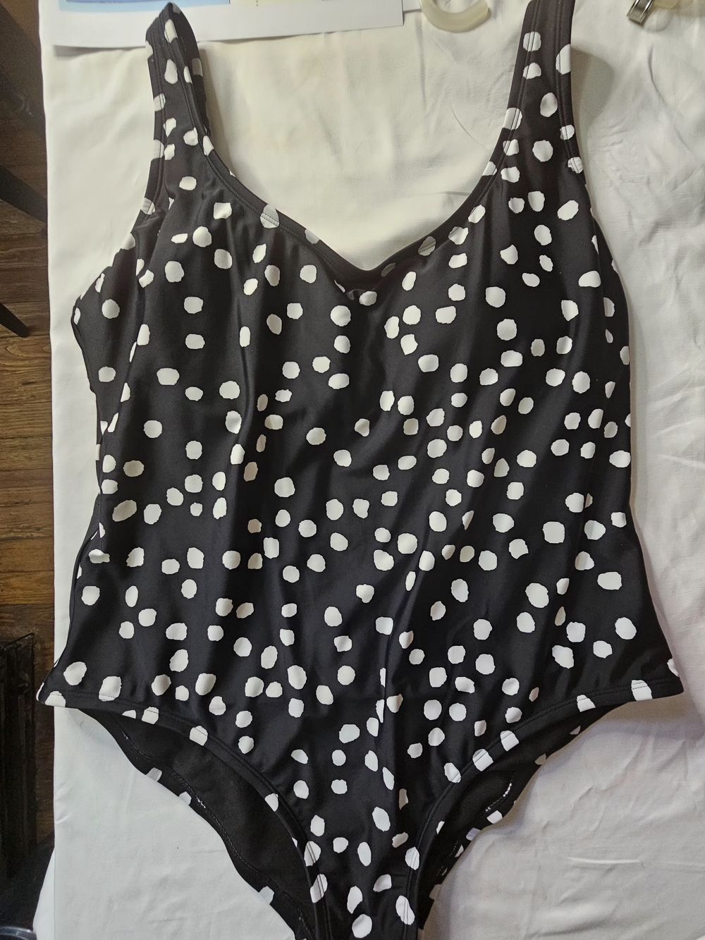 Kona Sol Plus Size Black and White Polka Dot One-Piece Swimsuit. Sz XL